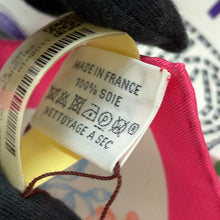 将图像加载到图库查看器中,HERMES Karetsir Waiting for Odysseus Gavroche Size 45 Rose vif/Blanc/Multicolor Silk100%