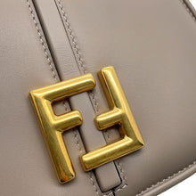 将图像加载到图库查看器中,FENDI C'mon Shoulder Bag Beige8BS082 Leather Size Small