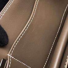 将图像加载到图库查看器中,HERMES Constance Elan Miroir Etoupe Epsom