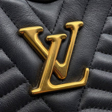 将图像加载到图库查看器中,LOUIS VUITTON New Wave Heart Bag NoirM52796 Calf Leather