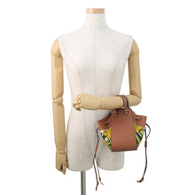 将图像加载到图库查看器中,LOEWE Drawstring Hammock Flora Tan/Multicolor303.30.V07 Calf Leather Canvas Size Mini