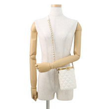 将图像加载到图库查看器中,CHANEL ChainShoulder Bag WhiteAS2641 Lambskin