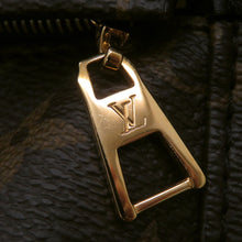 将图像加载到图库查看器中,LOUIS VUITTON Palm Springs Backpack NoirM44871 Monogram Size PM
