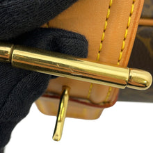 将图像加载到图库查看器中,LOUIS VUITTON Viva Cite RedM51163 Monogram Size GM