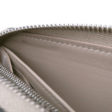 将图像加载到图库查看器中,LOUIS VUITTON Zippy Wallet GaletM69821 Monogram Mahina