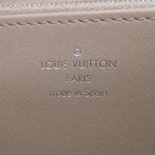 Load image into Gallery viewer, LOUIS VUITTON Zippy Wallet GaletM69821 Monogram Mahina