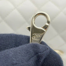 将图像加载到图库查看器中,CHANEL Coco handle WhiteA92991 Caviar Leather Size 29