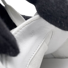 将图像加载到图库查看器中,HERMES Get Sneakers Gray/White/Black Canvas Leather Size 38