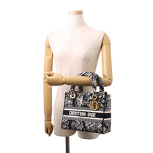 Load image into Gallery viewer, Dior Lady Dee Light Black/WhiteM0565OOMP_M993 Canvas Size Medium
