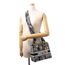 Load image into Gallery viewer, Dior Lady Dee Light Black/WhiteM0565OOMP_M993 Canvas Size Medium