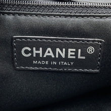 Load image into Gallery viewer, CHANEL Matelasse Ultra Stich Chain Shoulder Bag BlackA50853 Leather