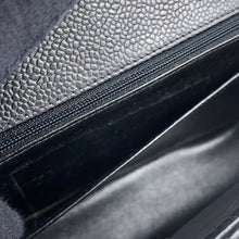 Load image into Gallery viewer, CHANEL Matelasse Diana Single Flap Chainshoulder Bag BlackA01165 Caviar Leather Size 25