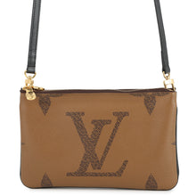 Load image into Gallery viewer, LOUIS VUITTON Pochette double zip NoirM69203 Monogram Monogram / Giant Reverse