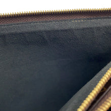 Load image into Gallery viewer, LOUIS VUITTON Pochette double zip NoirM69203 Monogram Monogram / Giant Reverse