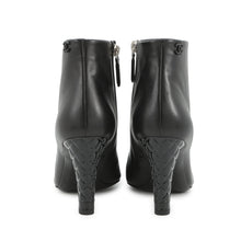 Load image into Gallery viewer, CHANEL CC Logo short boots BlackG34203 Patent Leather Leather Size 37.5C