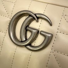 Load image into Gallery viewer, GUCCI GG Marmont ChainShoulder Bag White/Beige846312 Leather Size Small