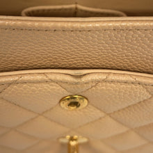 将图像加载到图库查看器中,CHANEL Matelasse Double Flap ChainShoulder Bag BeigeA01112 Caviar Leather Size 25