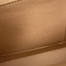 将图像加载到图库查看器中,CHANEL Matelasse Double Flap ChainShoulder Bag BeigeA01112 Caviar Leather Size 25