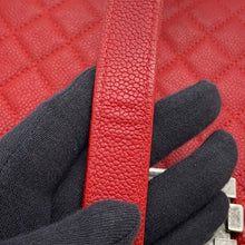 将图像加载到图库查看器中,CHANEL Boy Chanel ChainShoulder Bag RedA67086 Soft Caviar Leather Size 25