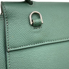 将图像加载到图库查看器中,CELINE Belt bag Green189003 Leather Size Nano