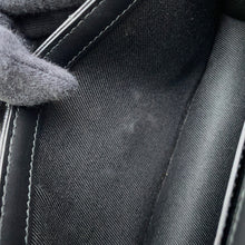 将图像加载到图库查看器中,BURBERRY Lola Clutch Chainshoulder Bag Black8069752 Leather