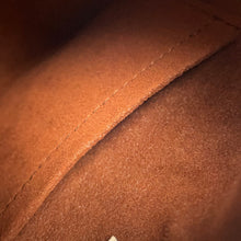 Load image into Gallery viewer, LOUIS VUITTON Why Not claimM20700 Monogram Mahina Size PM