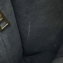将图像加载到图库查看器中,LOUIS VUITTON On My Side NoirM22225 Calf Leather Monogram Mahina Size GM