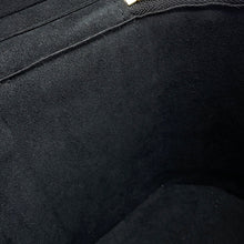 将图像加载到图库查看器中,LOUIS VUITTON Cannes NoirM43986 Monogram Monogram Reverse Canvas