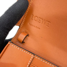 将图像加载到图库查看器中,LOEWE Anagram Heel Bag Shoulder Bag Tan Leather
