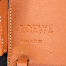 将图像加载到图库查看器中,LOEWE Anagram Heel Bag Shoulder Bag Tan Leather
