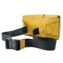 将图像加载到图库查看器中,FENDI Selleria Baguette for Men Waist Bag Yellow/Black7VA472 Leather