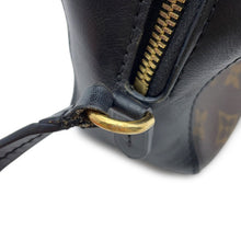 Load image into Gallery viewer, LOUIS VUITTON Saintonge NoirM43555 Monogram Calf Leather
