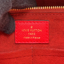 将图像加载到图库查看器中,LOUIS VUITTON Kimono CeriseM40459 Monogram Size MM