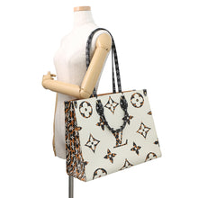 将图像加载到图库查看器中,LOUIS VUITTON Onthego IvoireM44675 Monogram / Jungle Size GM