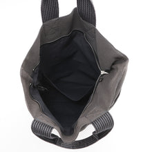 将图像加载到图库查看器中,HERMES Her Line Cabas Grease/Black Canvas