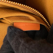 将图像加载到图库查看器中,CELINE Cabas Horizontal Tote Bag Tan197912 PVC Leather