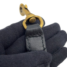 将图像加载到图库查看器中,GUCCI Bee Print Tote Bag Beige/Black450950 GG Supreme Leather