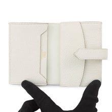 将图像加载到图库查看器中,HERMES Bearn Mini Coin purse included mushroom Chevre Myzore Goatskin