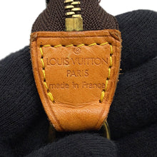 Load image into Gallery viewer, LOUIS VUITTON Pochette Accessoires White/BrownM92192 Monogram・Graffiti