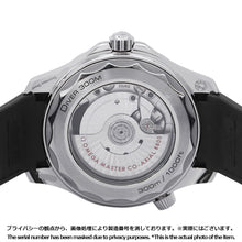 将图像加载到图库查看器中,OMEGA Seamaster Diver 300M W42mm Stainless Steel Rubber Black Dial210.32.42.20.01.001