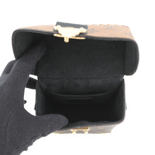 将图像加载到图库查看器中,LOUIS VUITTON Camera box NoirM82465 Monogram Monogram Reverse Canvas
