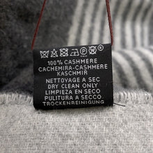Load image into Gallery viewer, HERMES Scarf《Sangle a Boucle》 Antogracito/Gris Clair Cashmere100%