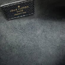 将图像加载到图库查看器中,LOUIS VUITTON Mini Bumbag NoirM46917 Monogram Empreinte Leather