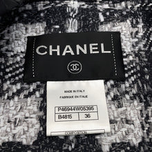 Load image into Gallery viewer, CHANEL COCO Button Collarless Quilted Jacket Size 36 BlackP46944 Nylon 98% Polyethylene 2%
