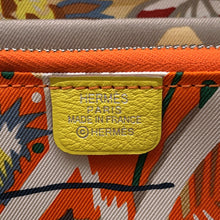 Load image into Gallery viewer, HERMES Azap Long silk in Lime Evercolor