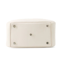 Load image into Gallery viewer, HERMES Lindy Beton Taurillon Clemence Size 26