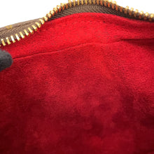 Load image into Gallery viewer, LOUIS VUITTON Pochette・Croissant RedM51510 Monogram
