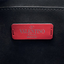 将图像加载到图库查看器中,Valentino Garavani VLTNLogo Shoulder Bag Black4Y2B0704WJW Leather