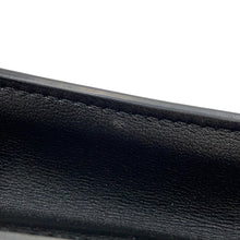 将图像加载到图库查看器中,Valentino Garavani V-Sling Clutch Bag Ivory/Black Leather