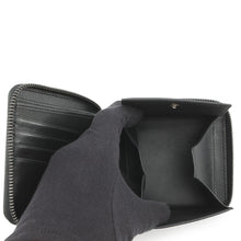 Load image into Gallery viewer, JIMMY CHOO LAWRENCE Star Studded Round Zip Bi-Fold Wallet SilverLAWRENCEAHQ Leather